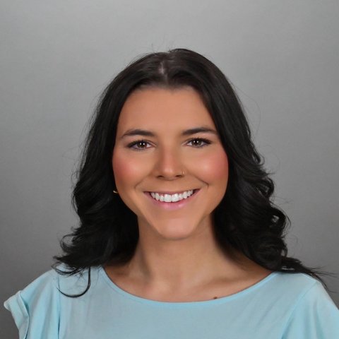 Alyssa-Headshot-resized